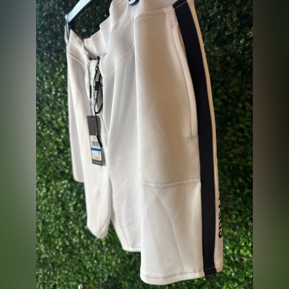 New Karl Lagerfeld White Shorts - Picture 7 of 12